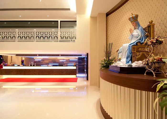 Grand Lord Boutique -srinakarin Hotel
