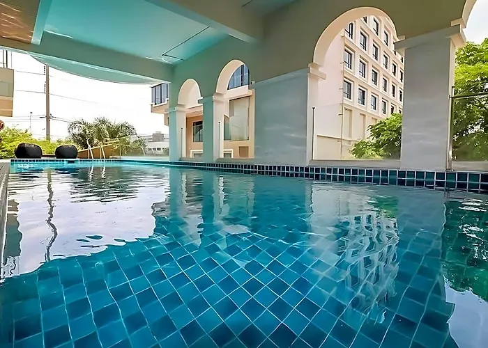 Grand Lord Boutique -srinakarin Hotel
