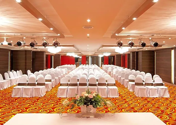 Grand Lord Boutique -srinakarin Hotel 5*