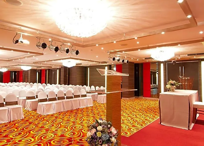 Hotel Grand Lord Boutique -srinakarin