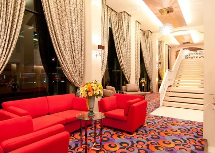 Grand Lord Boutique -srinakarin מלון 5*