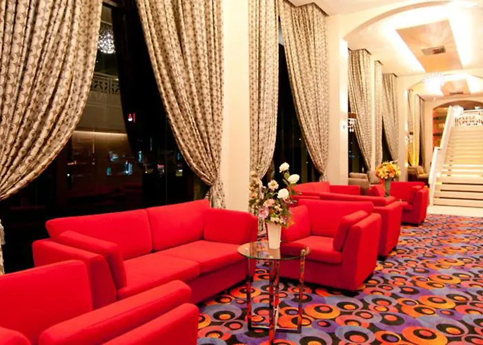 Grand Lord Boutique -srinakarin מלון 5*
